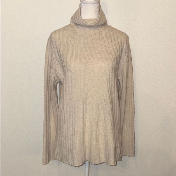 Vince Cashmere Turtleneck Sweater - Picture 1 of 3